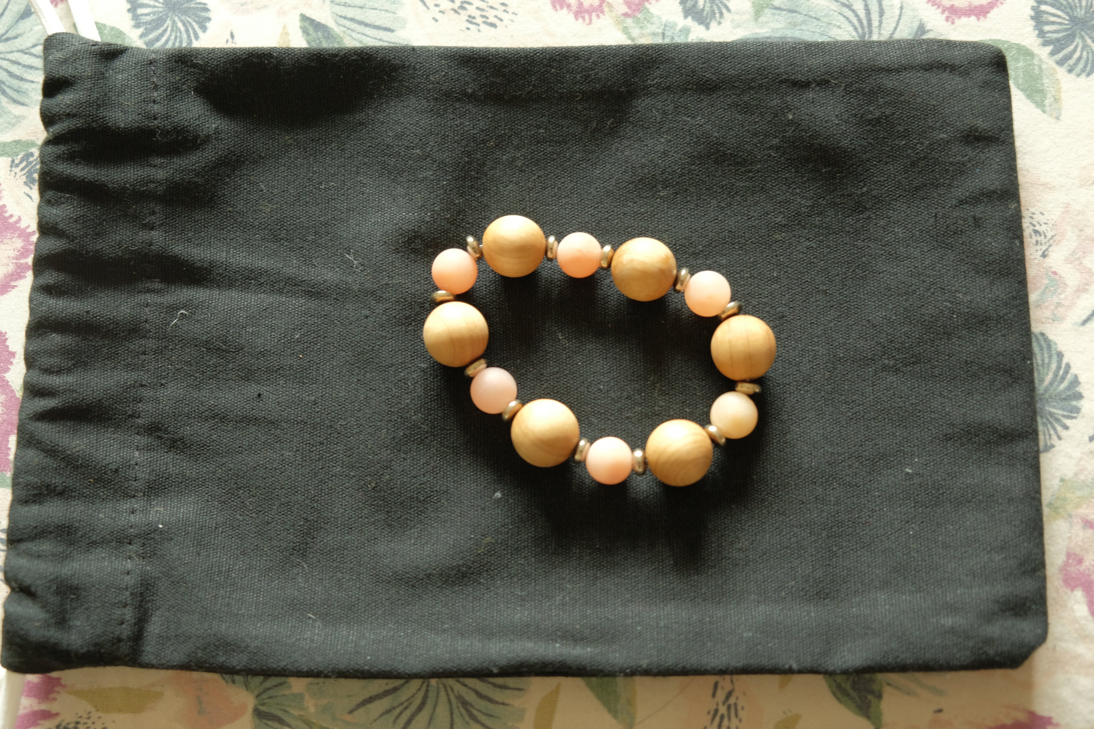 Stretchy Fidget Bracelet - Peach Aventurine + Golden Sandalwood