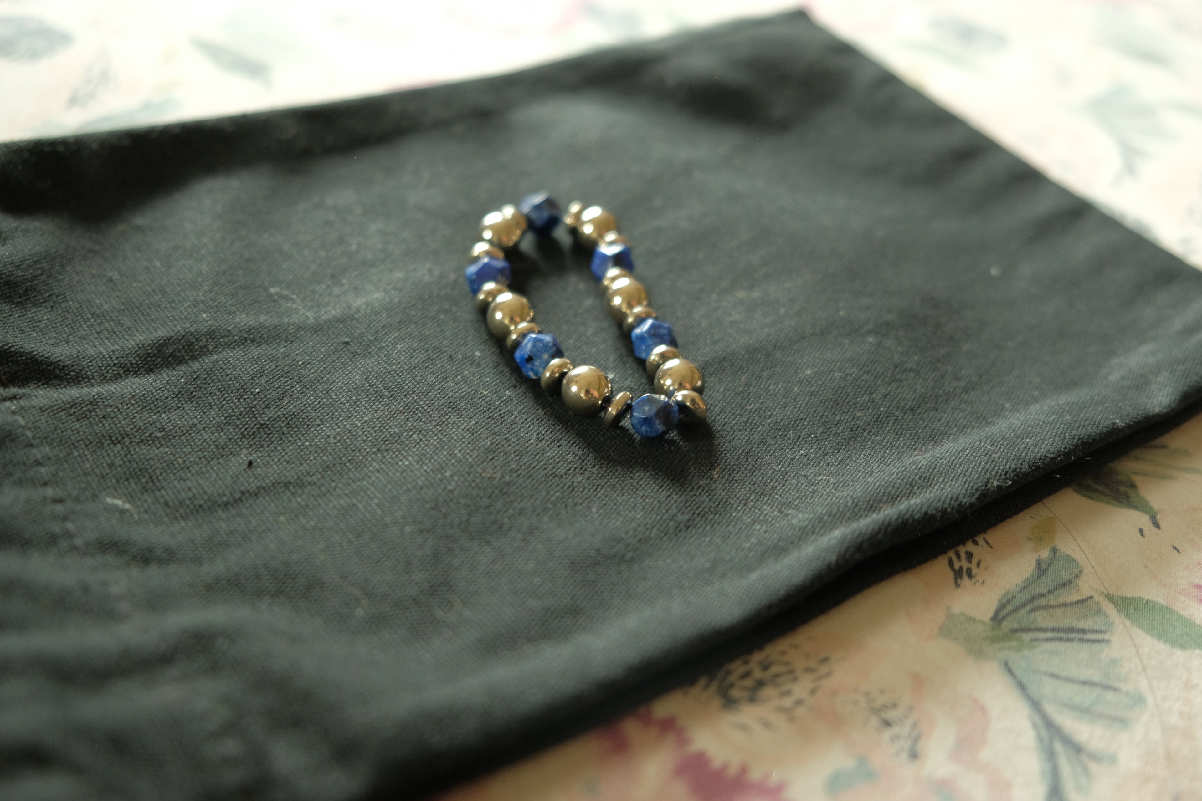 Stretchy Fidget Bracelet - Lapis Lazuli