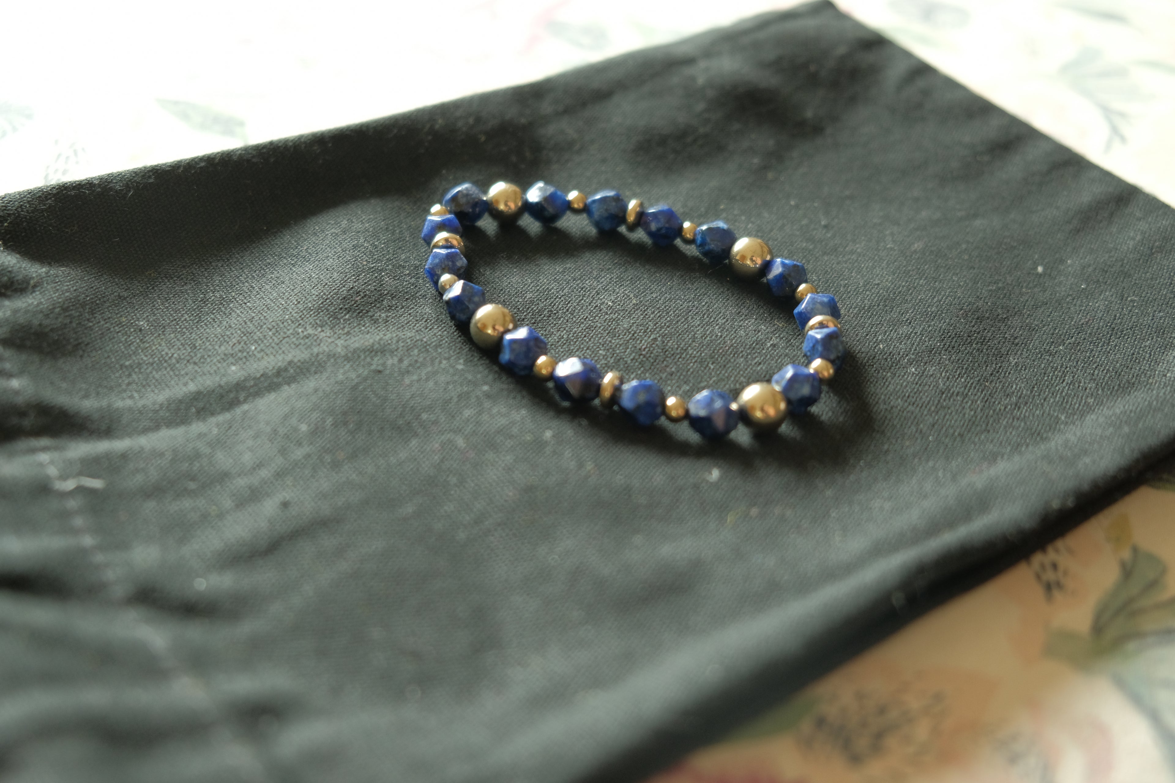 Stretchy Fidget Bracelet - Deluxe Lapis Lazuli