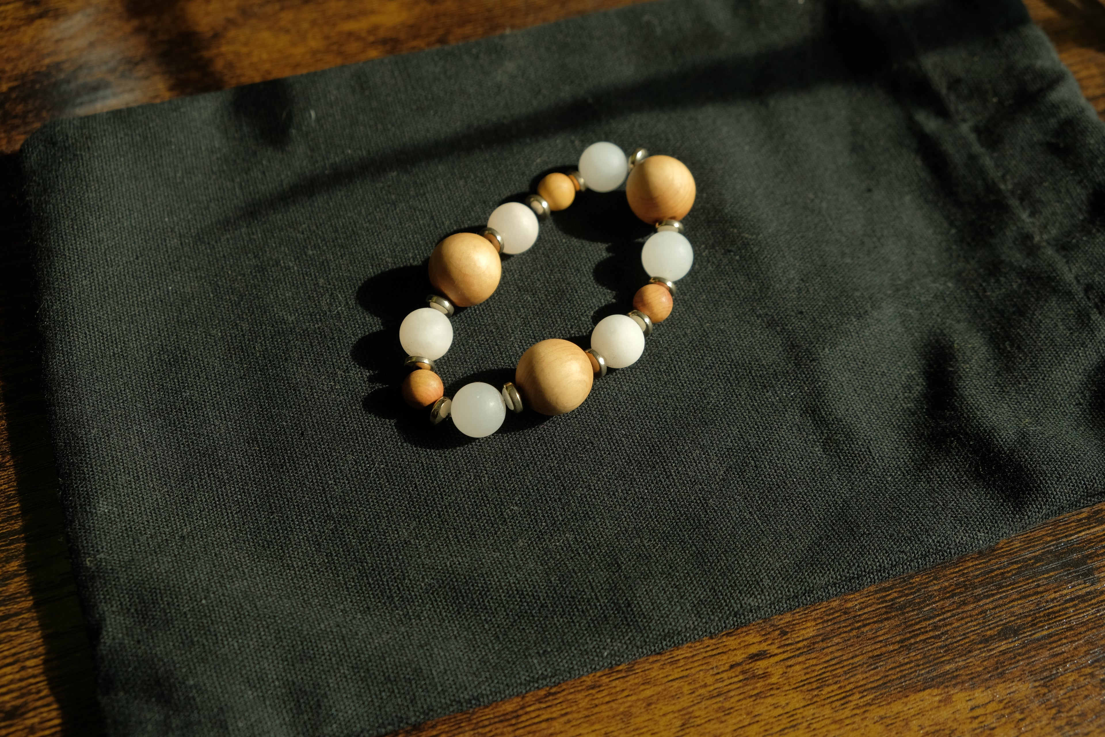 Stretchy Fidget Bracelet - Golden Sandalwood + Aventurine