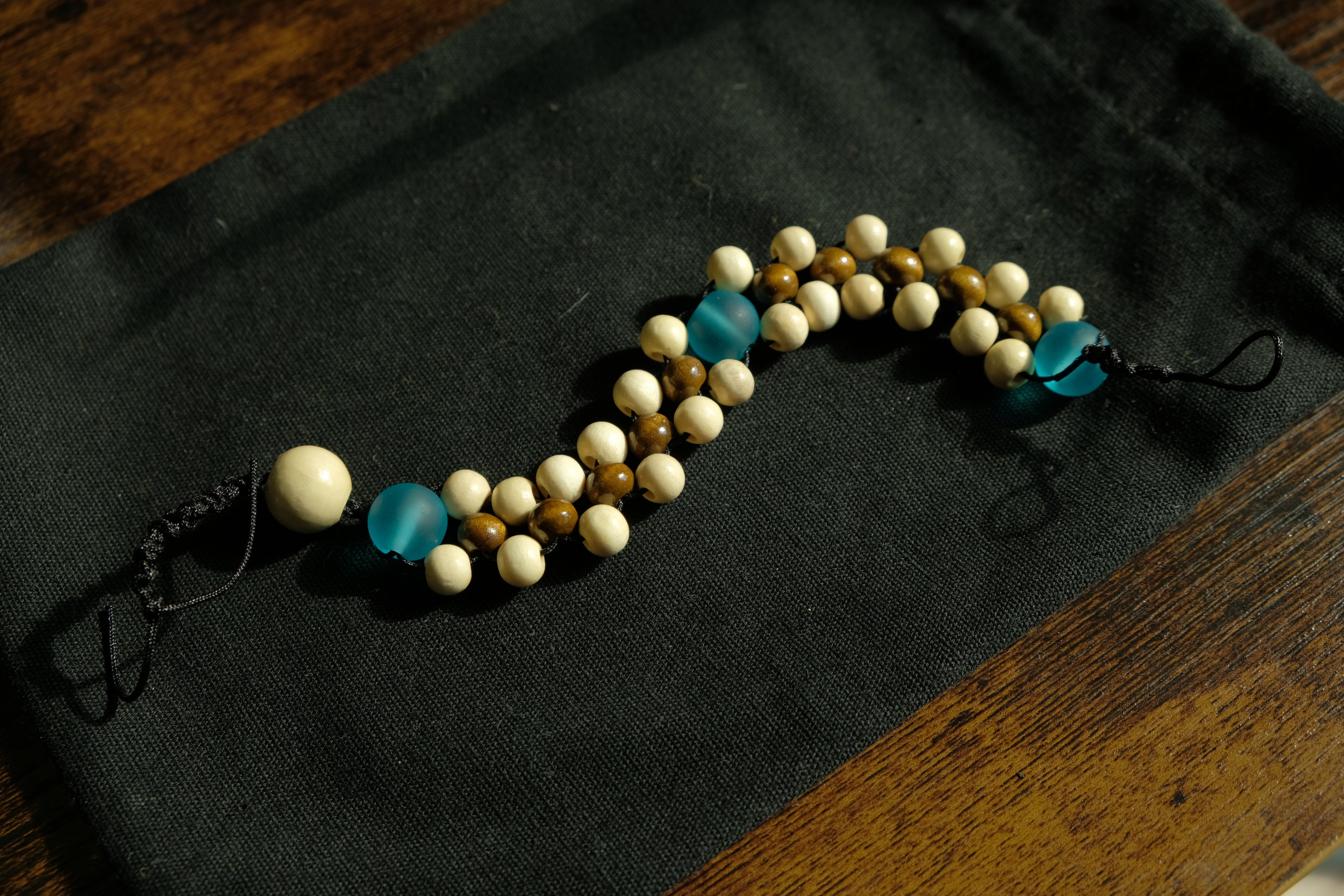 Chetki Fidget Bracelet - Glass + Wood Commons
